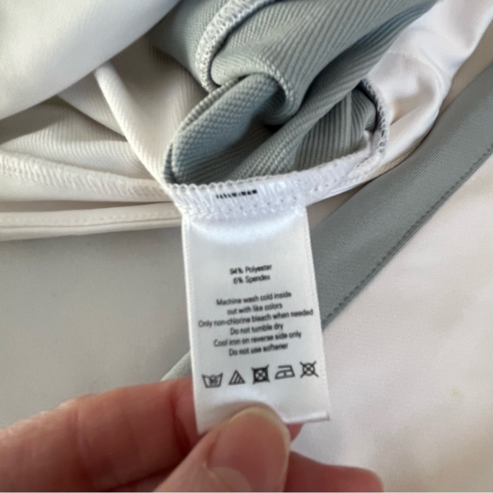 ALO Yoga White and Gray Full Zip Jacket Size Large - Picture 6 of 8